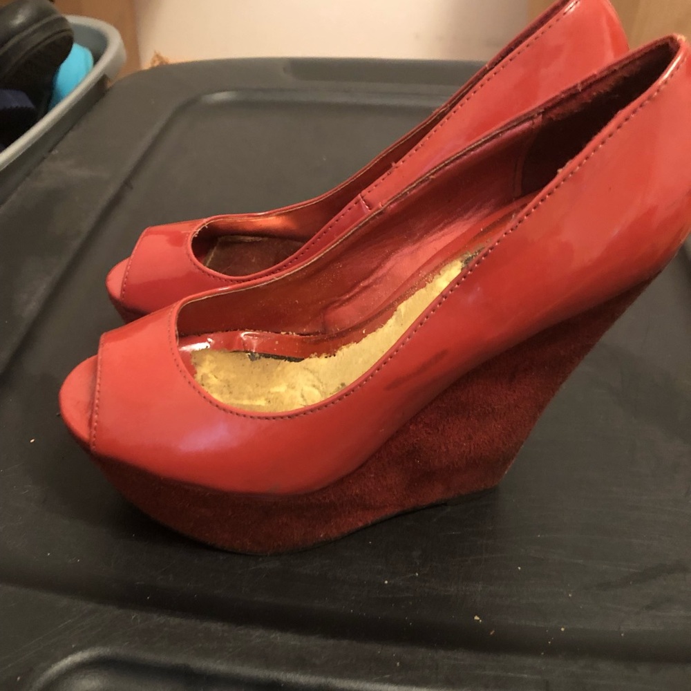 Peach-Orange Charlotte Russe Wedges